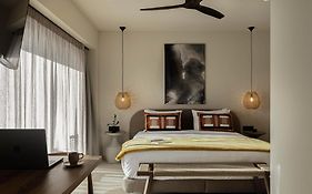 Moncasa Suites